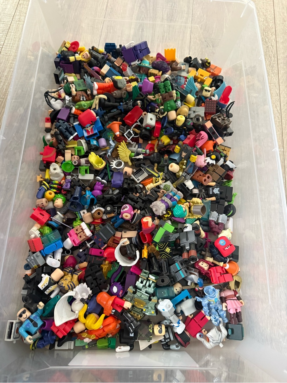 Roblox- Huge Lot